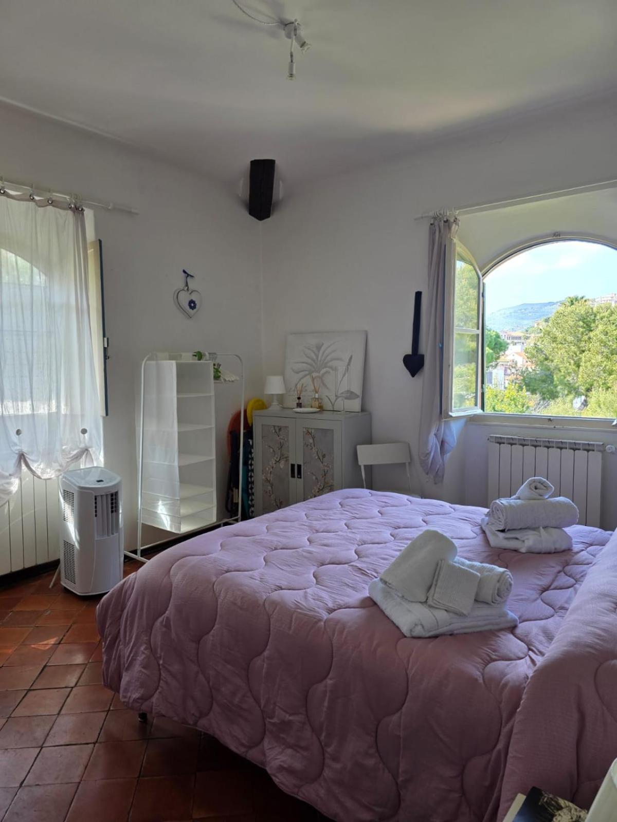 The Shell - New Interior Look But Same Old Charme 200Mt From The Sea With Garden And Parking Nearby Apartment Imperia Exterior photo